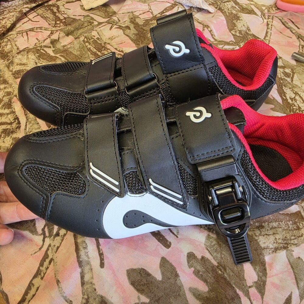 Peleton Cycling Shoes Black Finish Ratchet Buckle Closure Size 38 W7